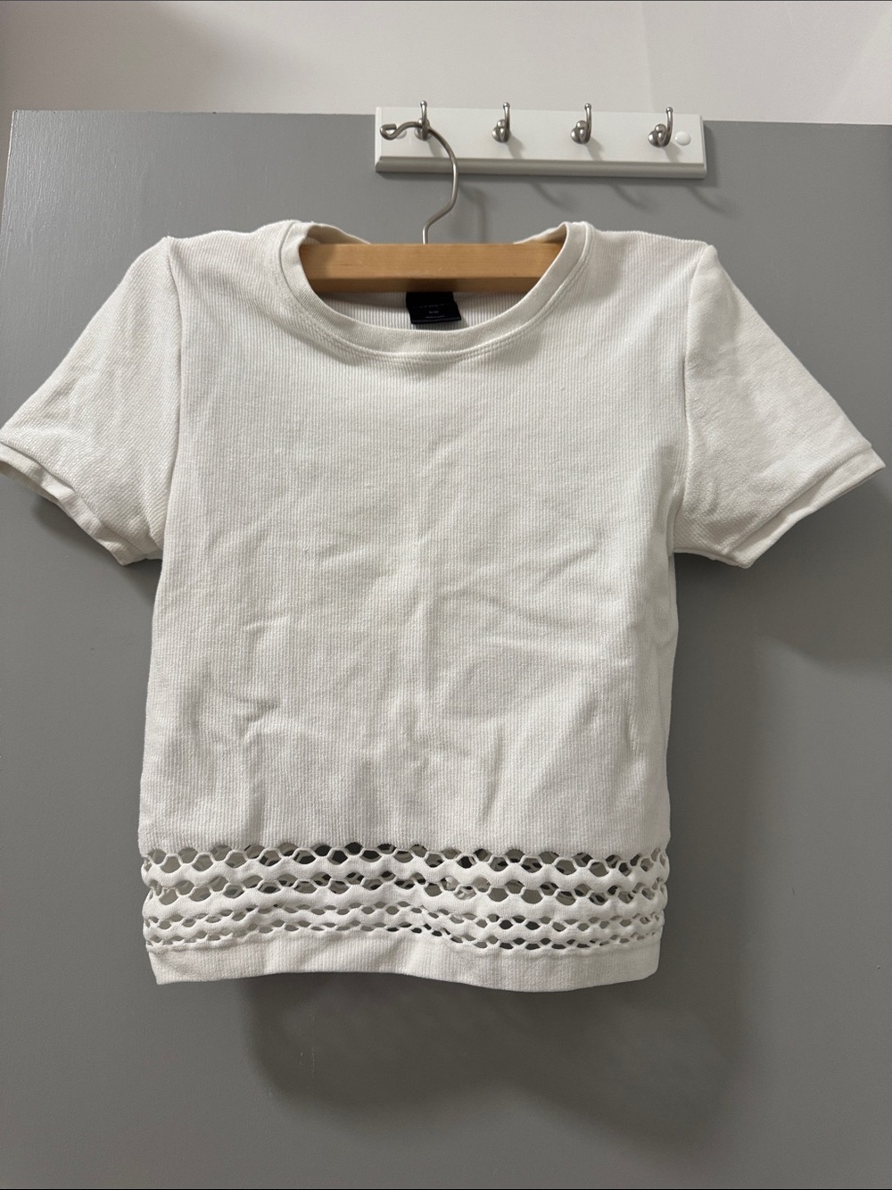 ExpressWhite Girls' Short Sleeve Top with Crochet Hem